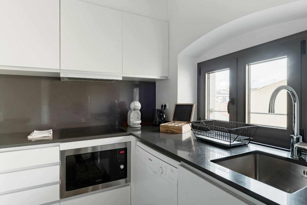 Revitalized Apartment In Historical Building ชีโรนา ภายนอก รูปภาพ